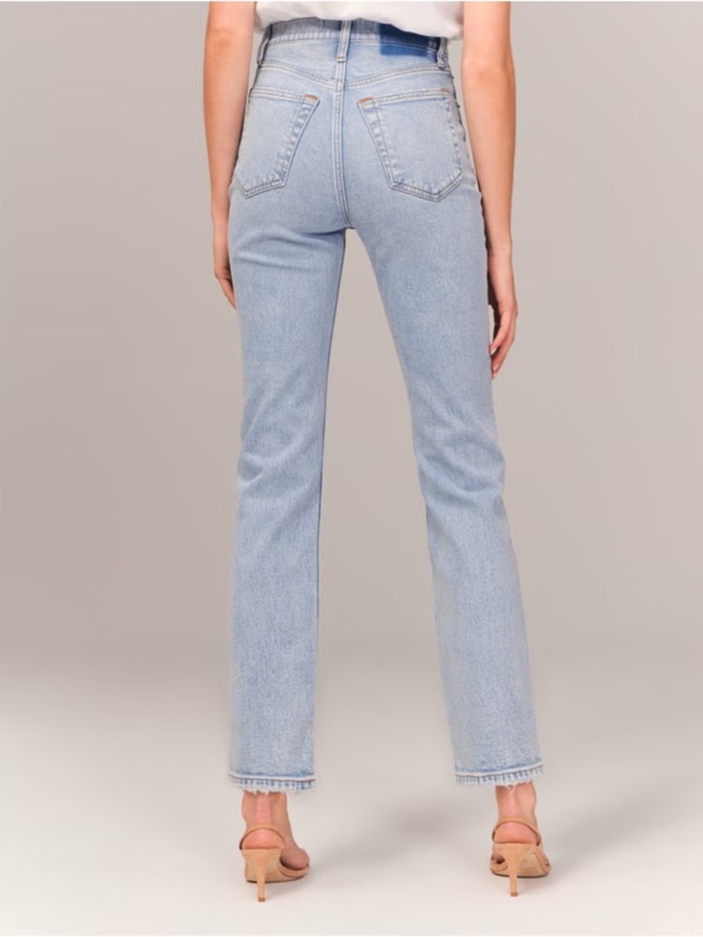 Abercrombie & Fitch 90s Ultra High Rise Straight Jeans light wash